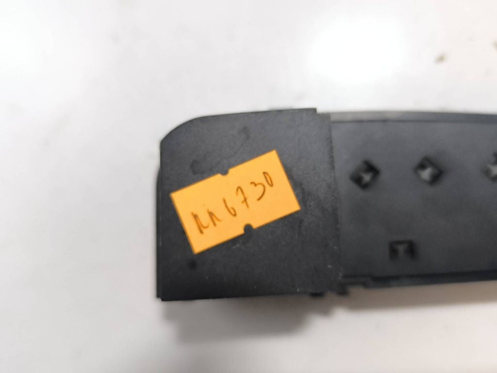 Alfa Romeo 166 2003 Hazard light switch 12375098 