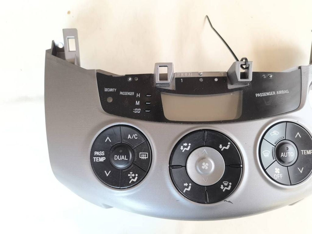 Toyota RAV 4 (XA30) 2008 RHD Climate control unit module 5590042290 