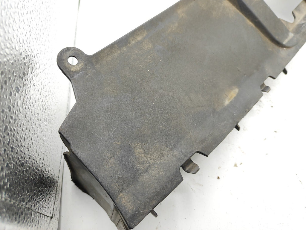 Ford Focus MK1 1.6i 74kW 100PS 2001 Radiator Air Deflector 2M5116613AC