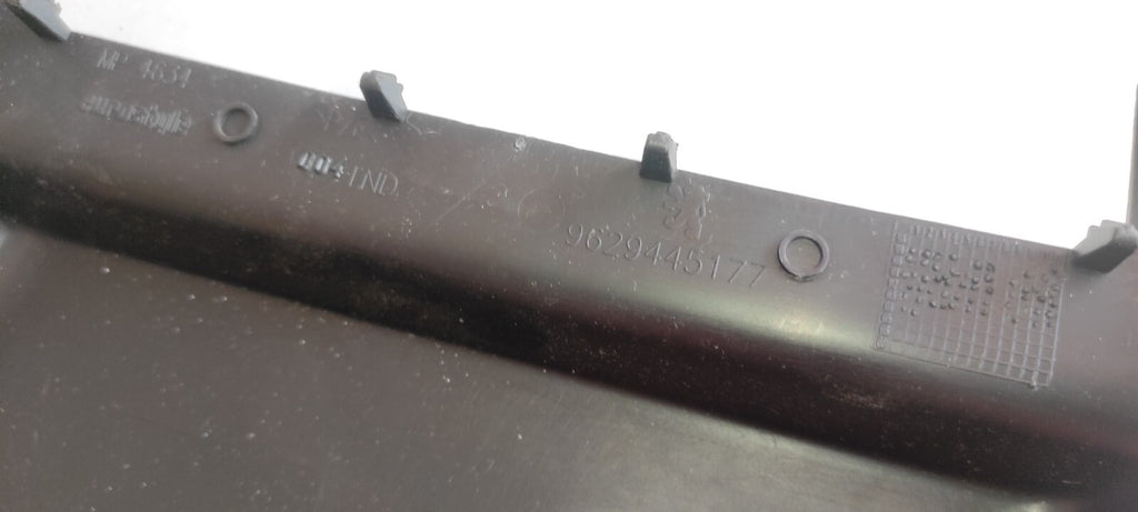 Peugeot 607 3.0i V6 2002 LHD Front Steering Column Cover 9629445177