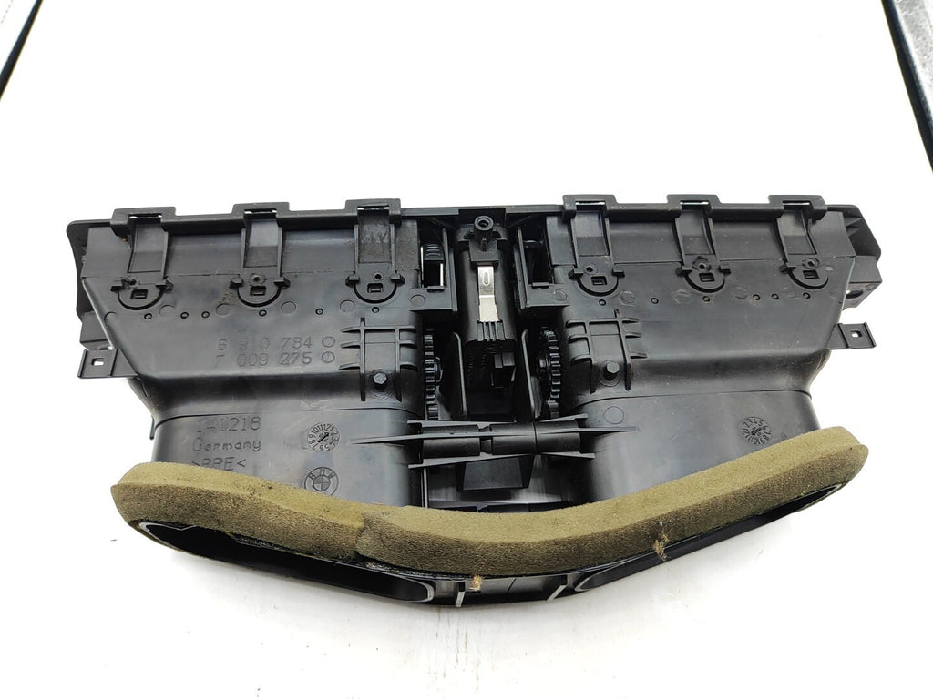 BMW 5 Series E61 530D 170kW 2006 LHD Front Center Grill 6910734 7009275