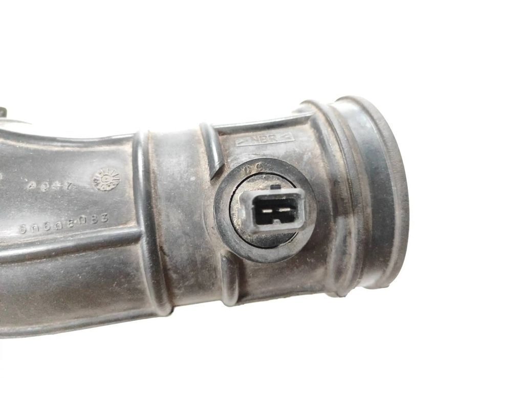 Alfa Romeo 145 146 TS 1995 Petrol Engine air intake hose pipe 60608083 