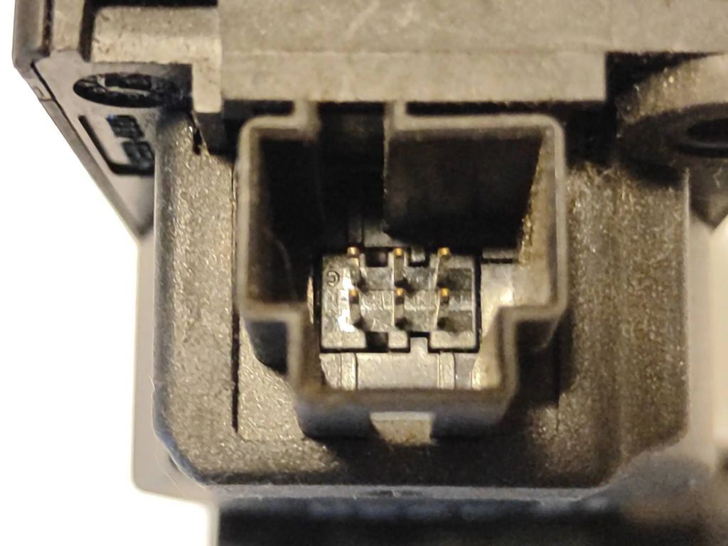 Ford Mondeo Mk III 2001 Air heater flap actuator motor 1S7H19E616AA 