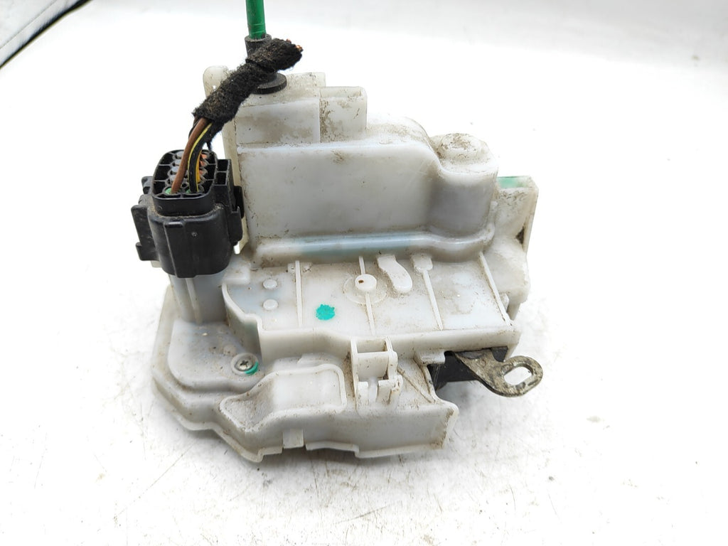 Alfa Romeo 159 1.9JTDm 100kW Diesel 2008 LHD Front Right Door Lock B792