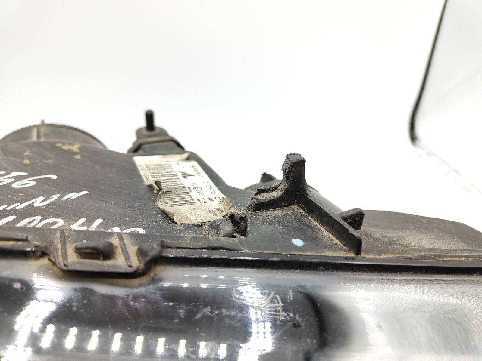 Alfa Romeo 156 1.9JTD 85kW Facelift 2004 LHD Front Right Headlight 60695647