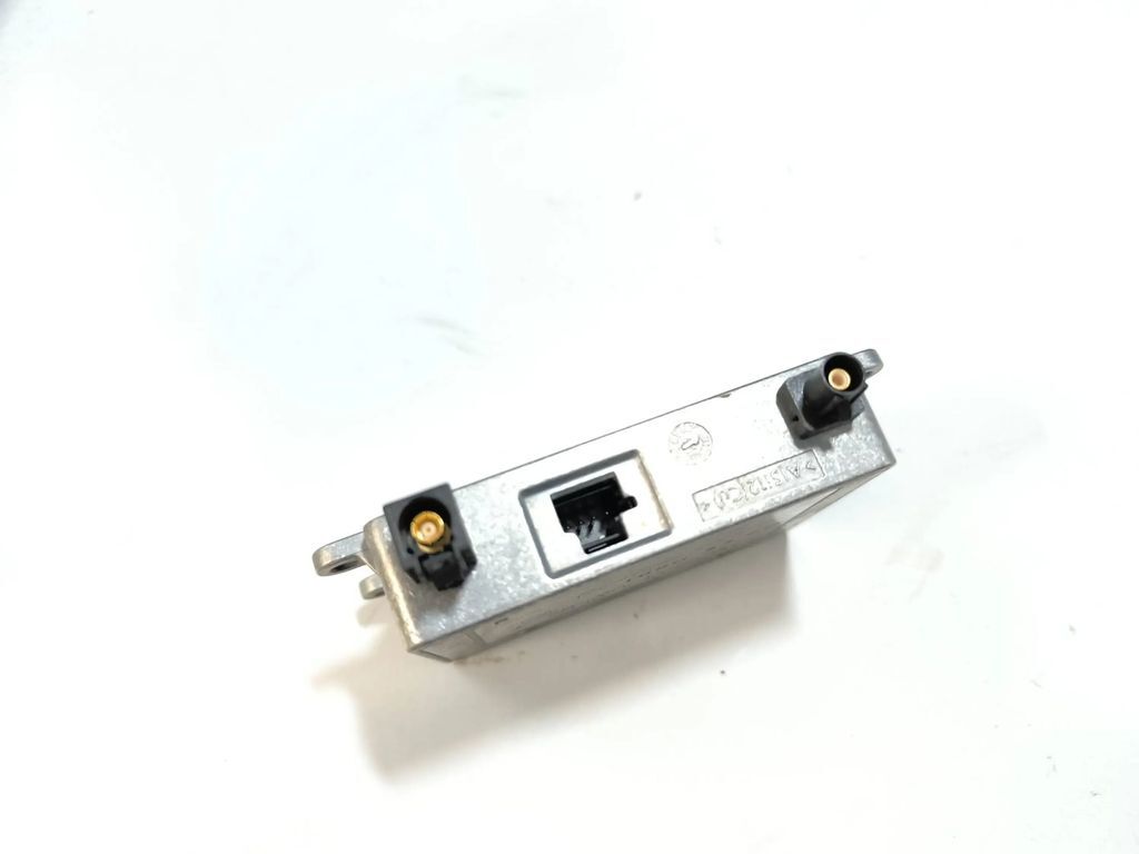 Mercedes-Benz E W211 2003 Aerial antenna amplifier module unit 2118200885 