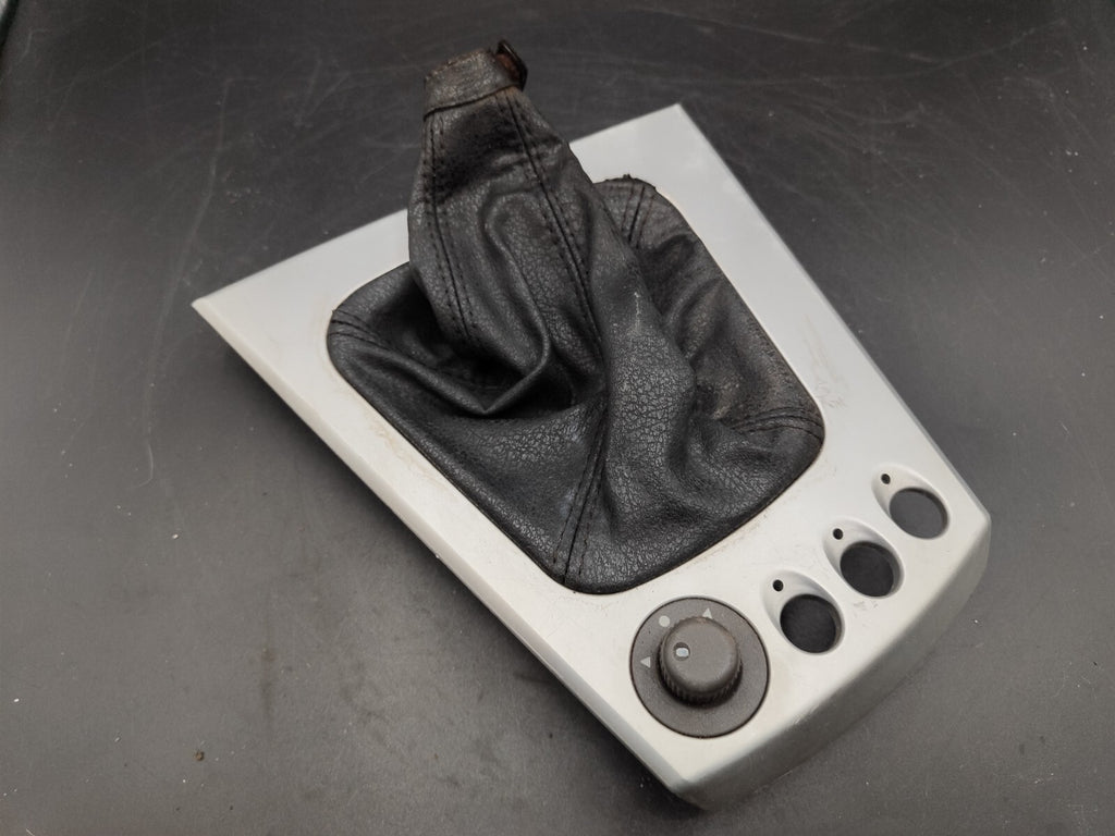 Alfa Romeo 156 2003 Gear Shift Knob Surround Leather Gaiter 156033239