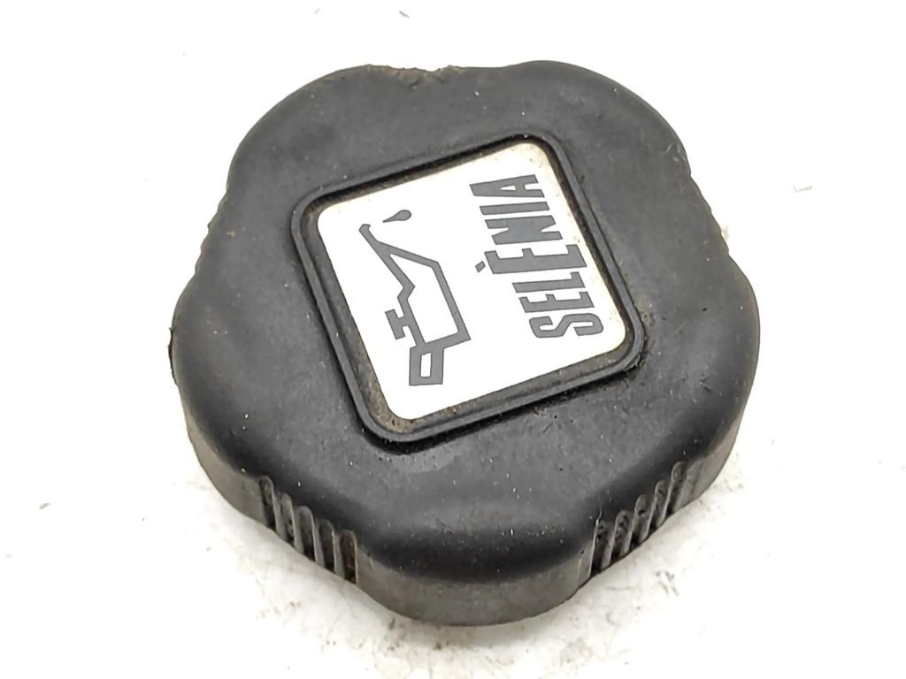 Alfa Romeo 147 1.9JTD 2004 Engine Diesel oil filler cap cover