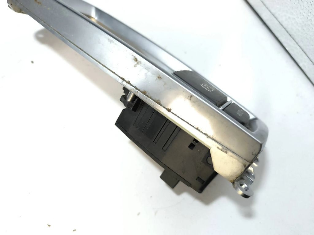 BMW 5 F10 F11 2016 Gear shifter surround trim / Park Switch 10041037 