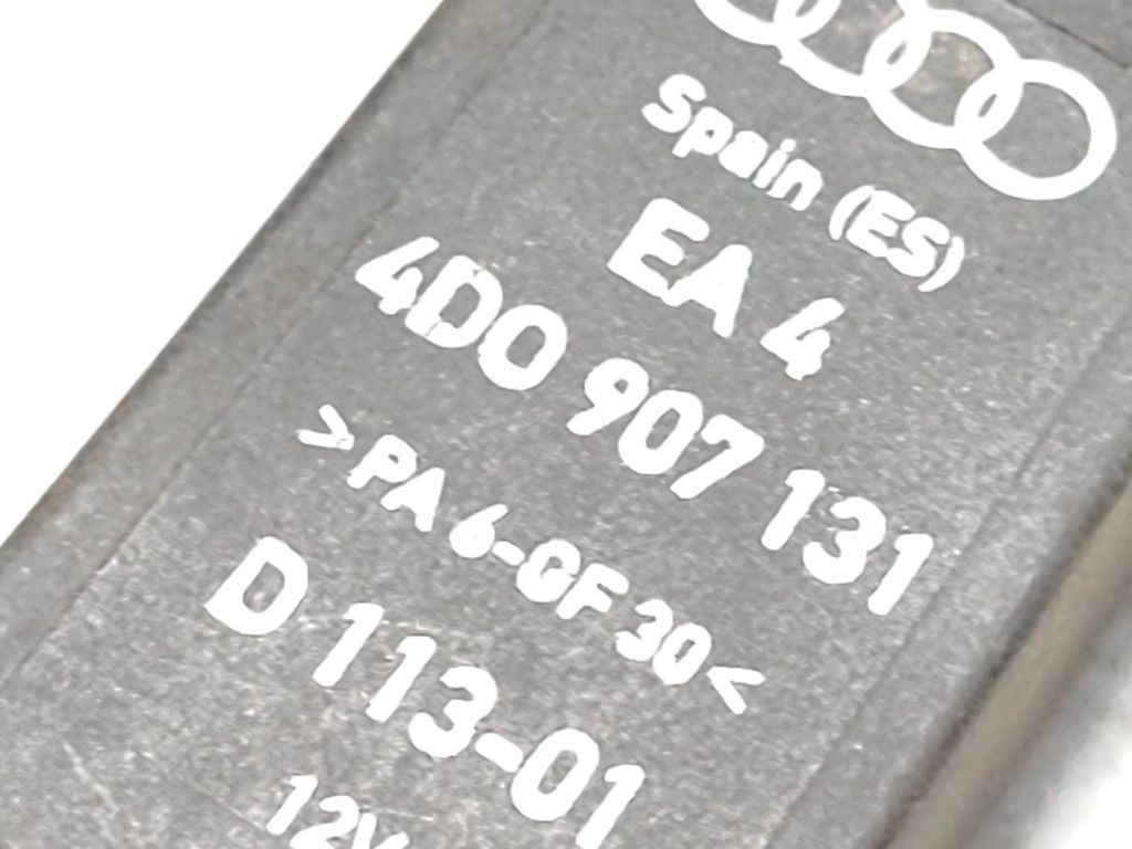 Audi A3 S3 8L 1997 relay 4D0907131 