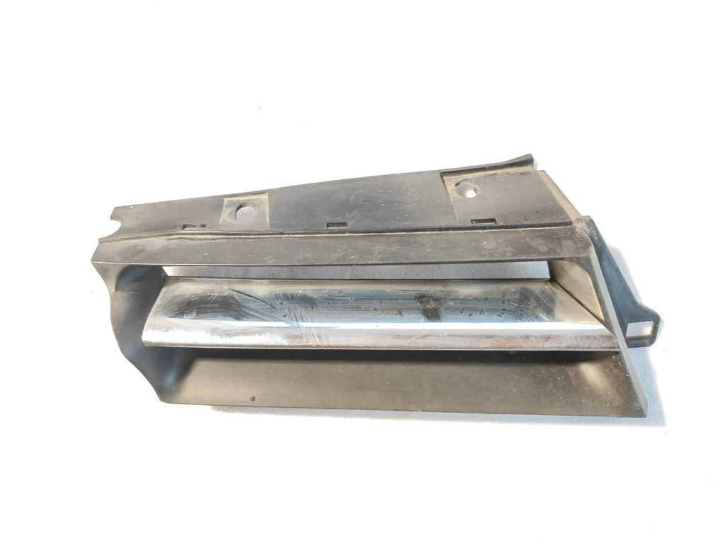 Alfa Romeo 156 Pre Facelift 2000 Front right upper grill 156017391 