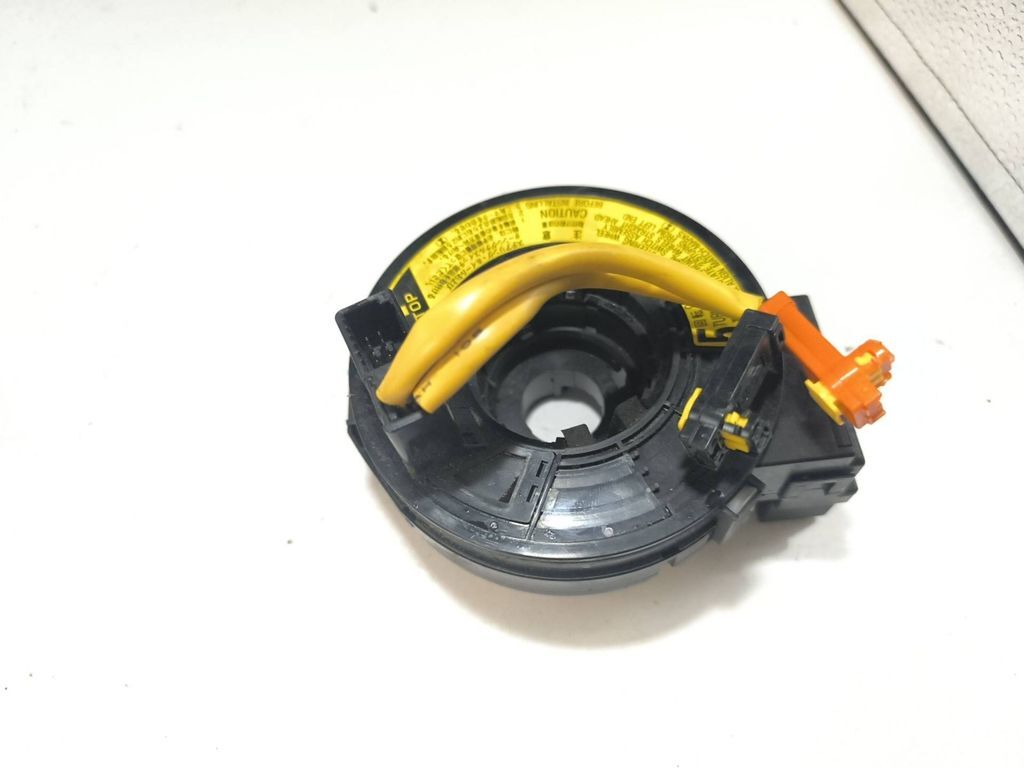 Toyota Avensis T250 2.2D4D 2006 Slip ring clock squib SRS ring 