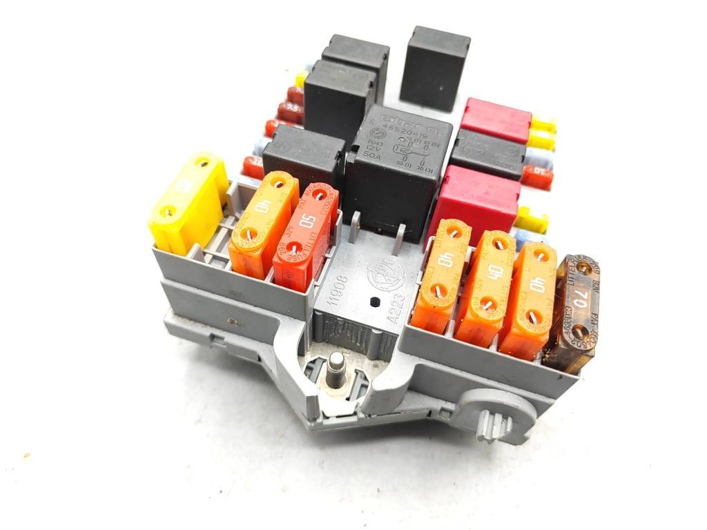 Alfa Romeo 159 2.4JTDm Diesel 2008 Fuse box unit module 50504455 