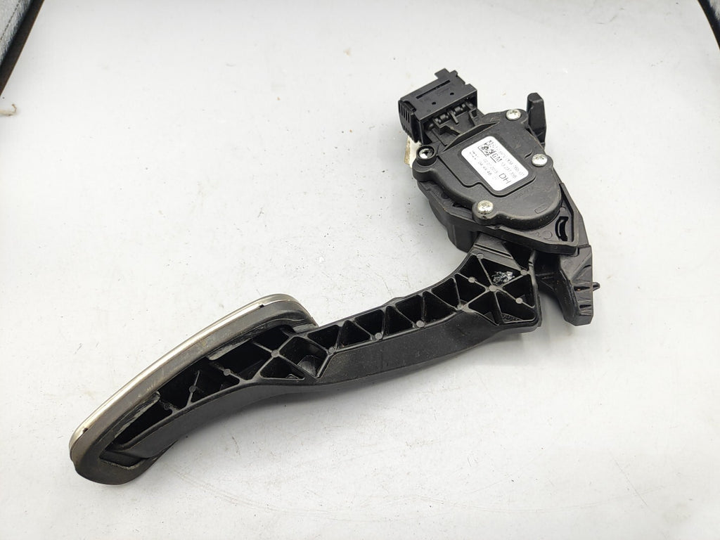 Opel Insignia A 2013 Gas Throttle Pedal Sensor 13237356