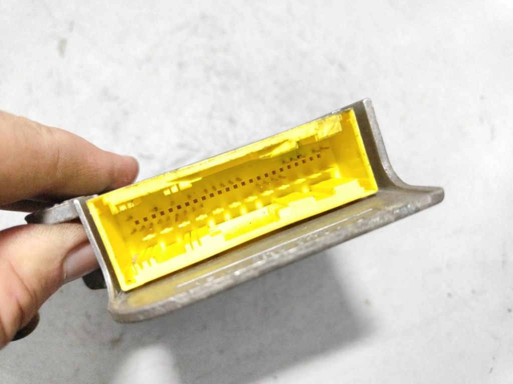 Volkswagen Golf IV 2000 Safety Control unit module 6Q0909605A 