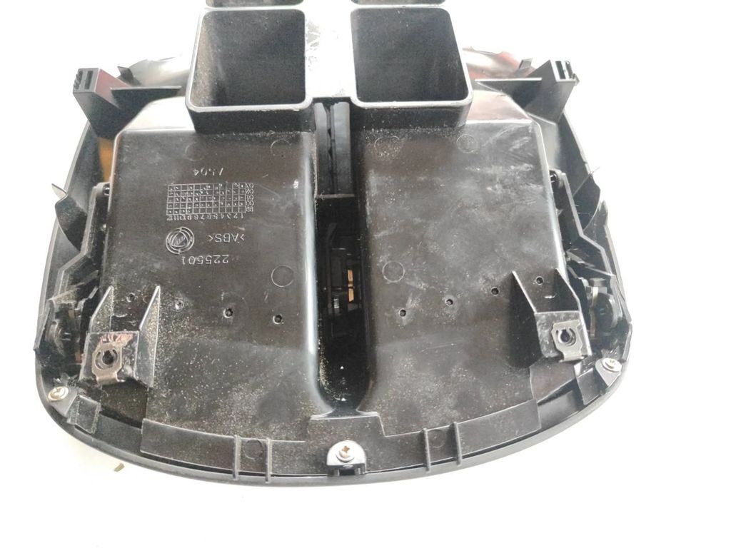 Alfa Romeo GT 147 2004 Front dash center air vent grill 225501 