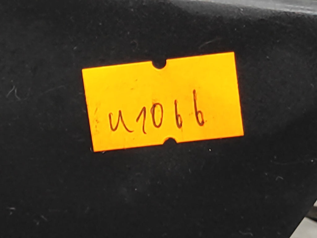 Alfa Romeo 166 FACELIFT 2.4JTD 2004 Front Bumper Left Grill 156045143