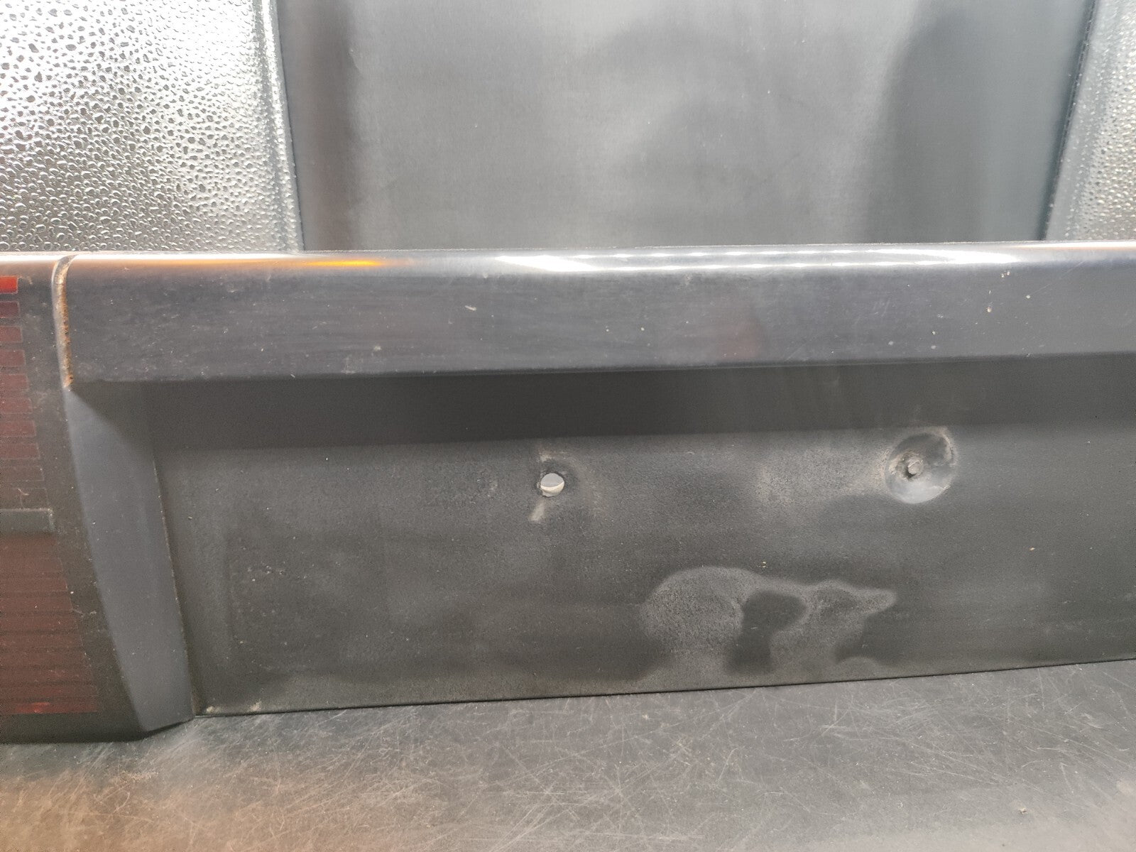 Opel Ascona C 1987 Rear Tailgate Trunk Boot Blenda Number Plate Bar ZB138302