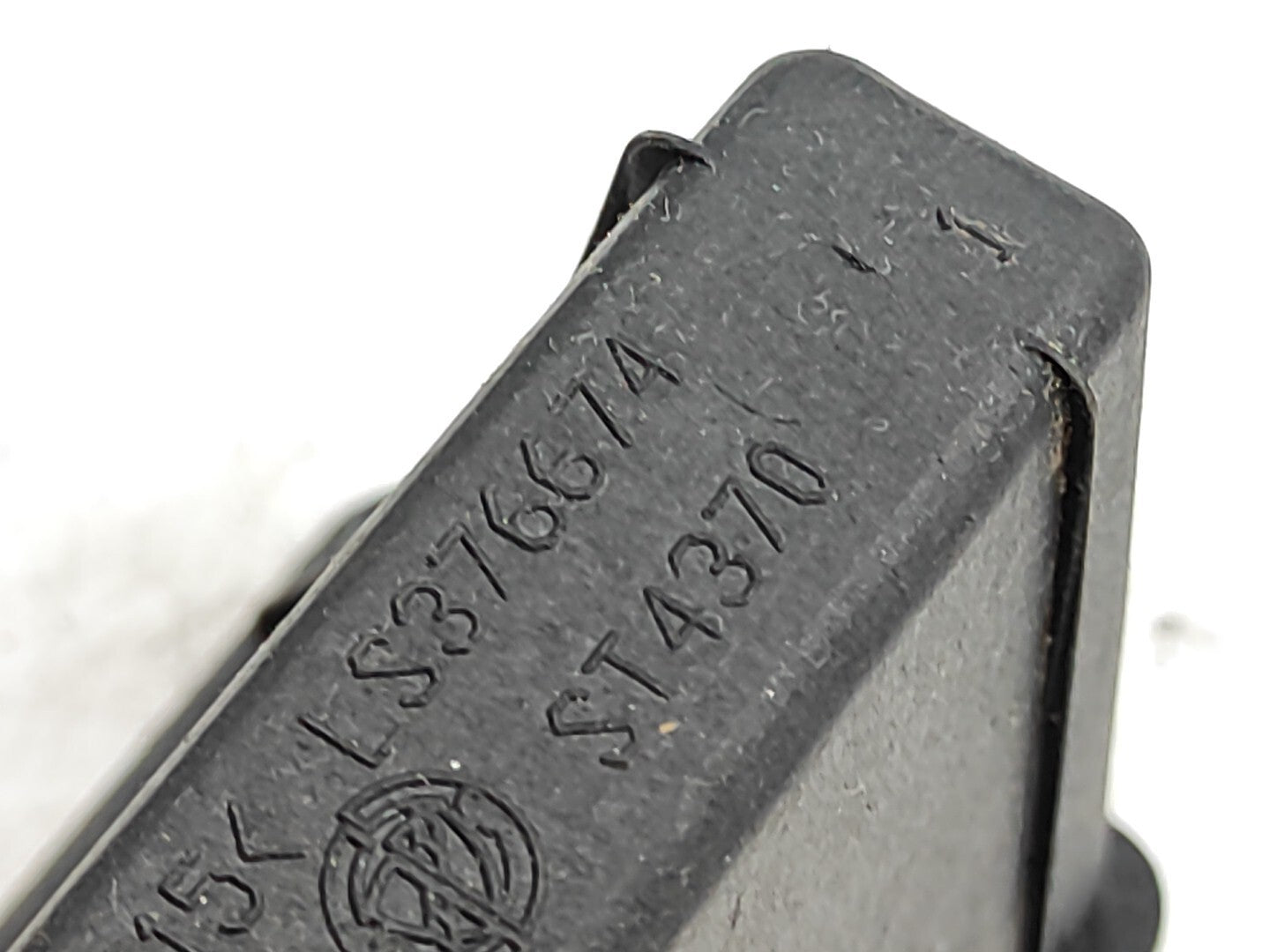 Alfa Romeo 159 1.9JTDm 88kW 2008 LHD Rear Center Console Ashtray LS376674