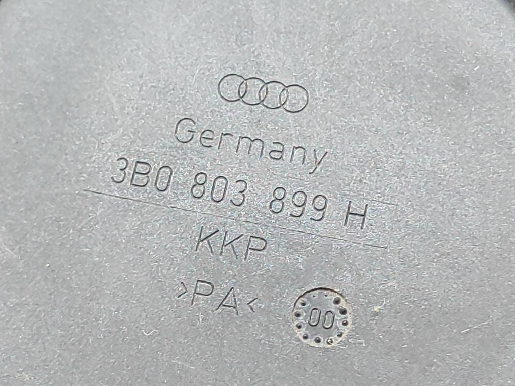 Volkswagen PASSAT B5 1996 Spare wheel bolt 3B0803899H 