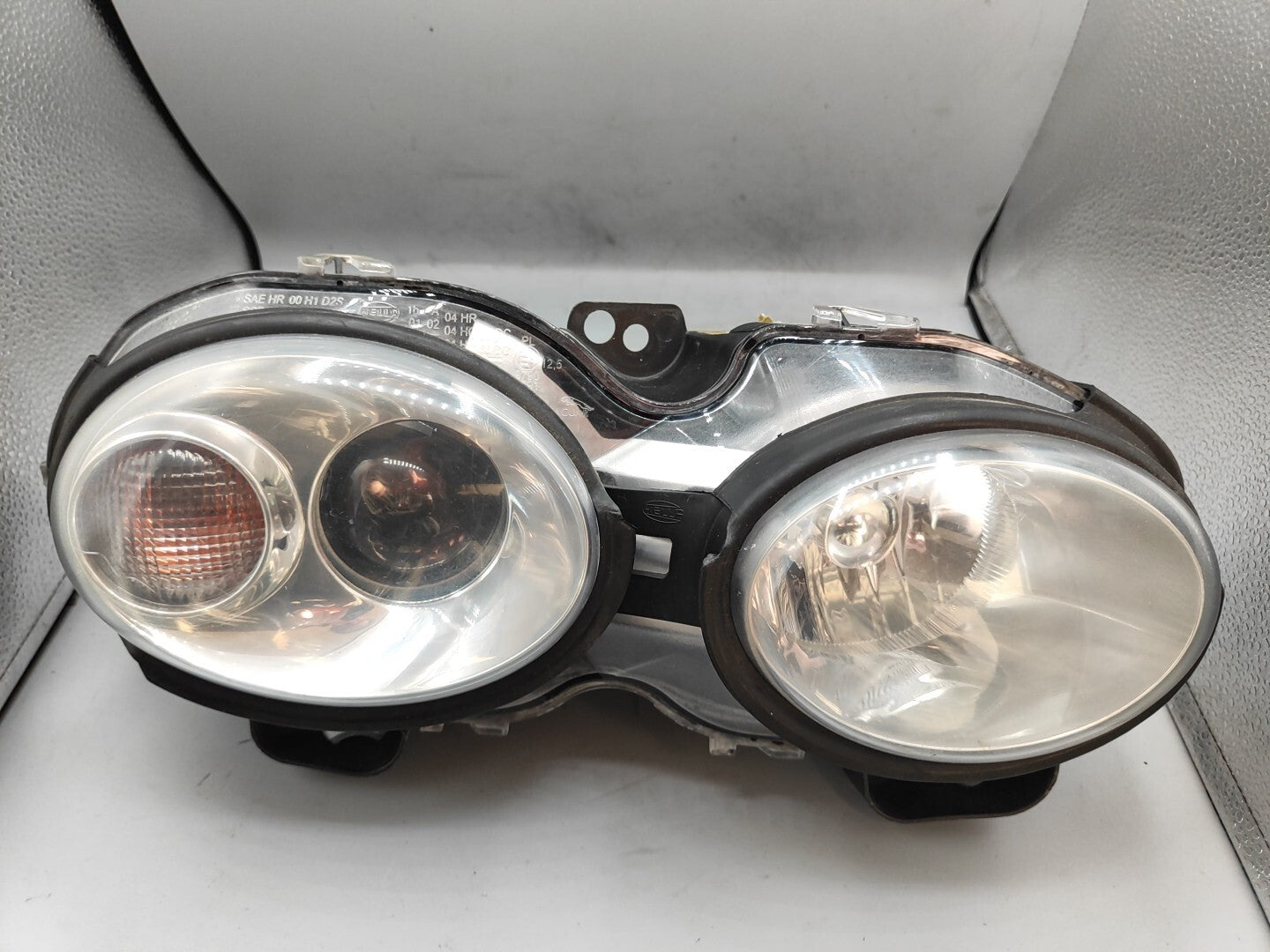 Jaguar X Type 2.0D 96kW RHD Front Right  Headlight 1X4313W029AJ GOOD CONDITION