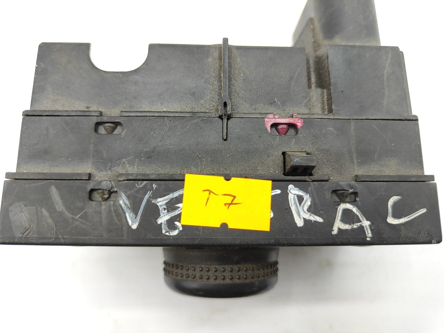 Opel Vectra C 2005 LHD Hazzard Light Switch Button 13230798