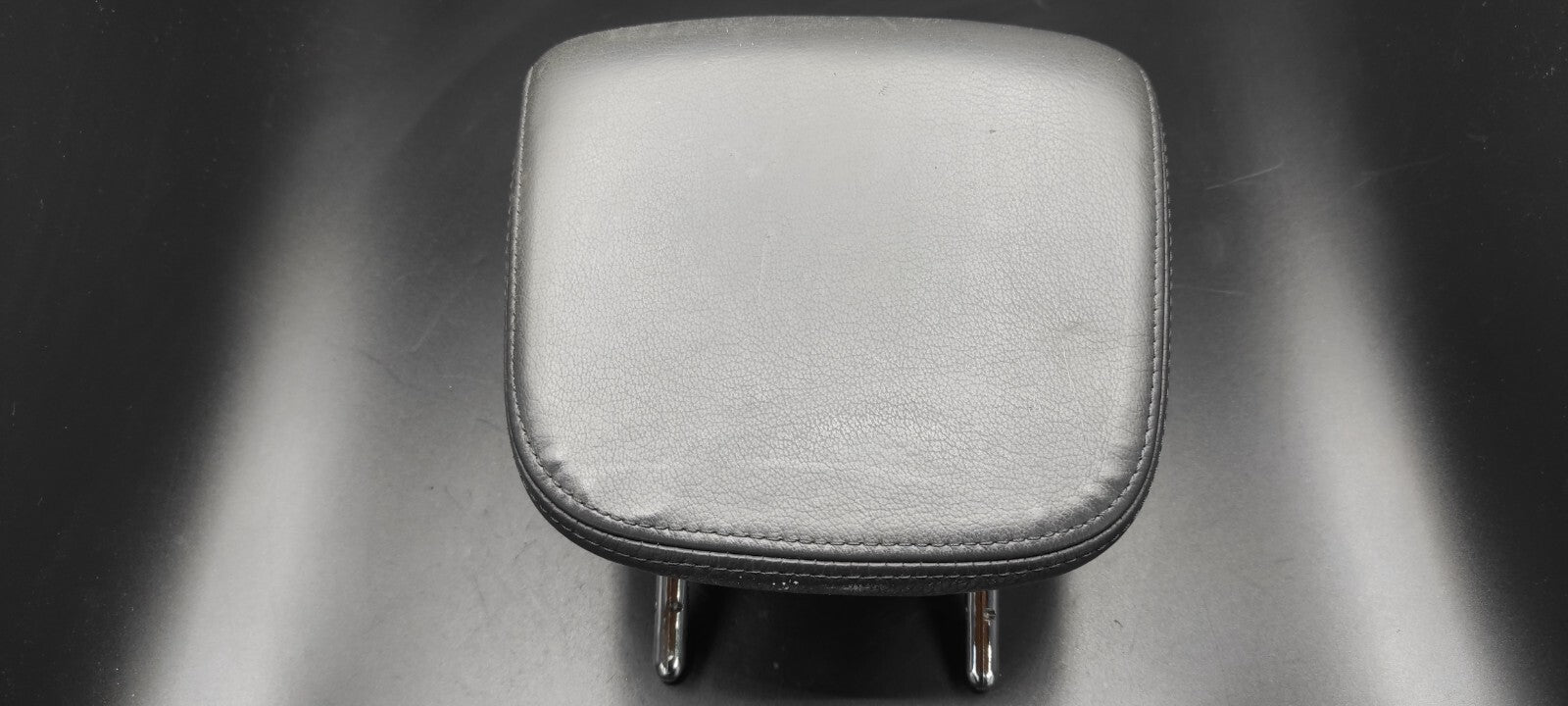 Alfa Romeo GT 1.9JTD 110kW 2005 Rear Interior Seat Headrest Black Leather