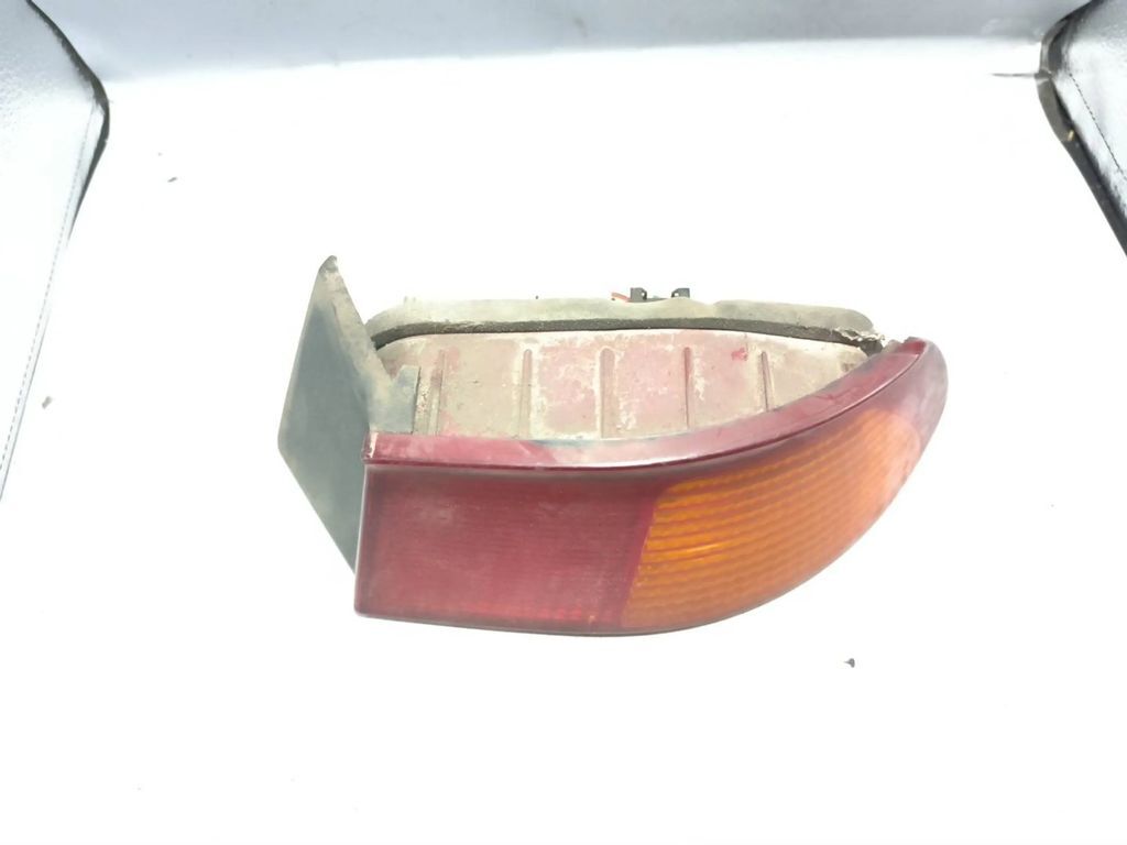 Alfa Romeo 145 146 1995 rear right tail light lamp 36380748 