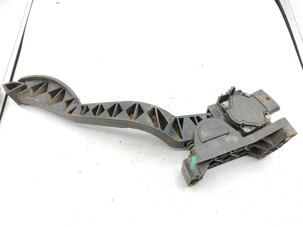 Alfa Romeo 147 1.9JTD 2003 LHD Throttle Gas Pedal 0281002380 46755863