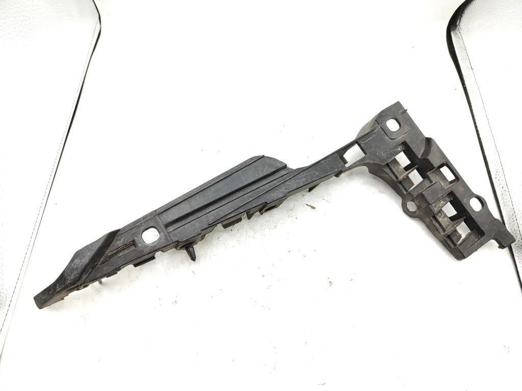 Alfa Romeo 159 JTS 2006 rear left bumper mounting bracket 60688691 