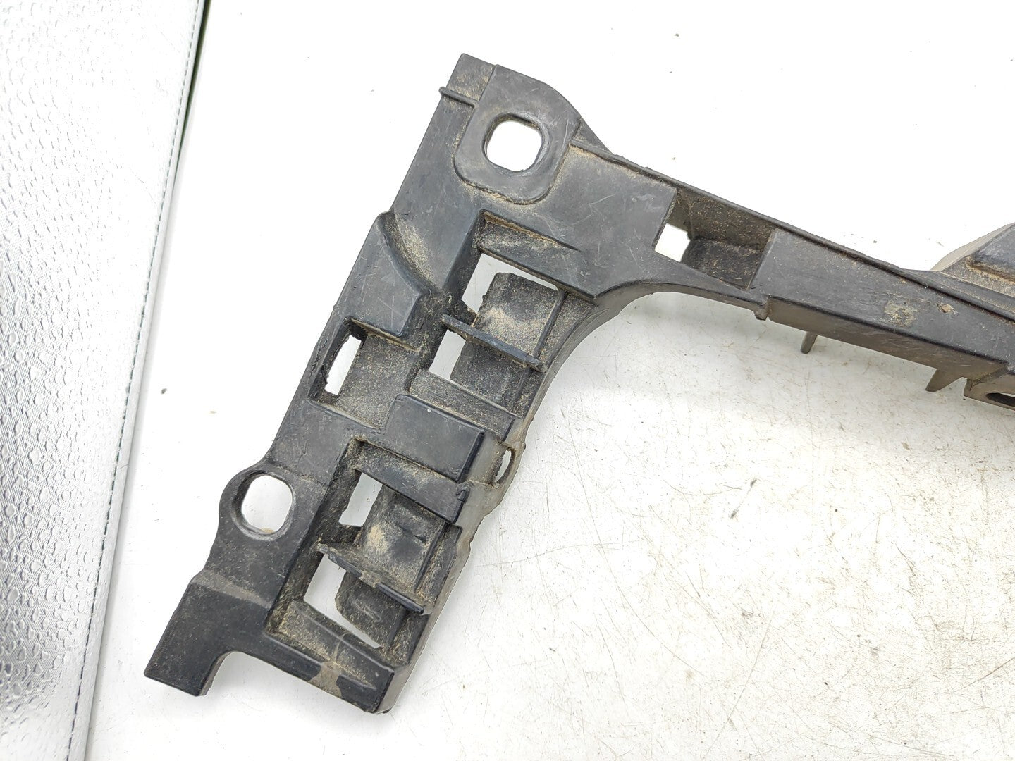Alfa Romeo 159 2.4JTDm 147kW 2007 Rear Right Side Bumper Bracket 60688692