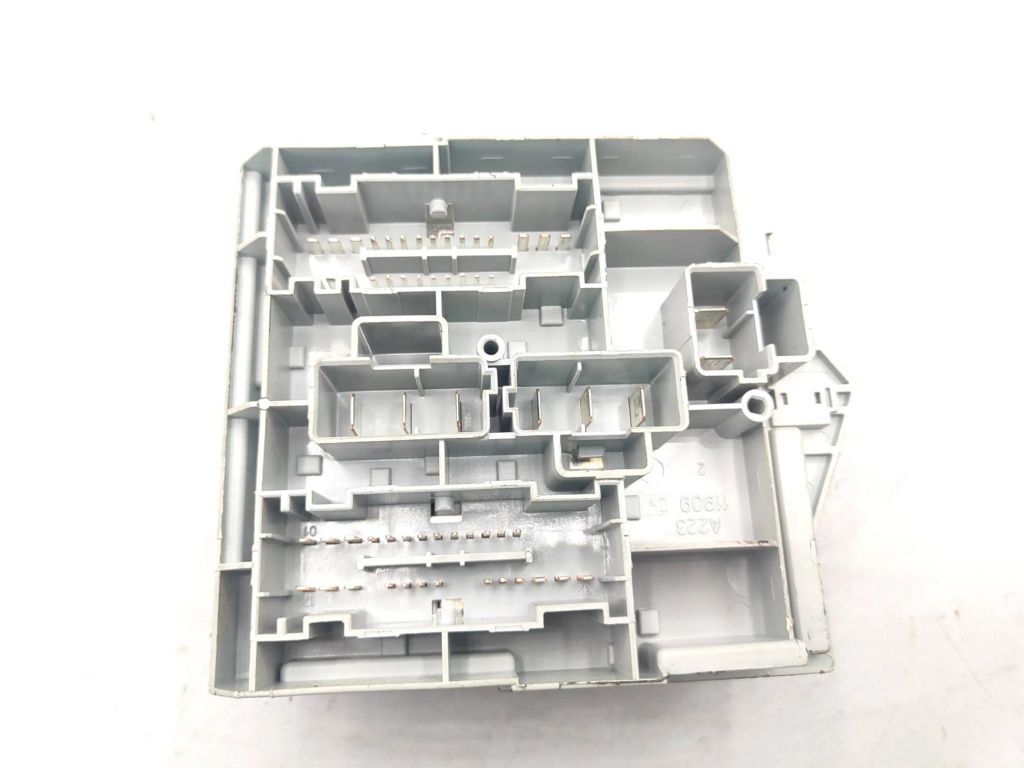 Alfa Romeo 159 JTD 2008 Fuse relay module 50504455 