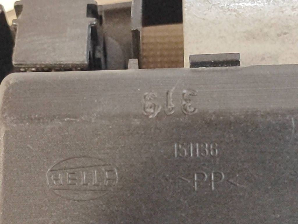 Mercedes-Benz E W210 1998 rear seat light 2108203501 