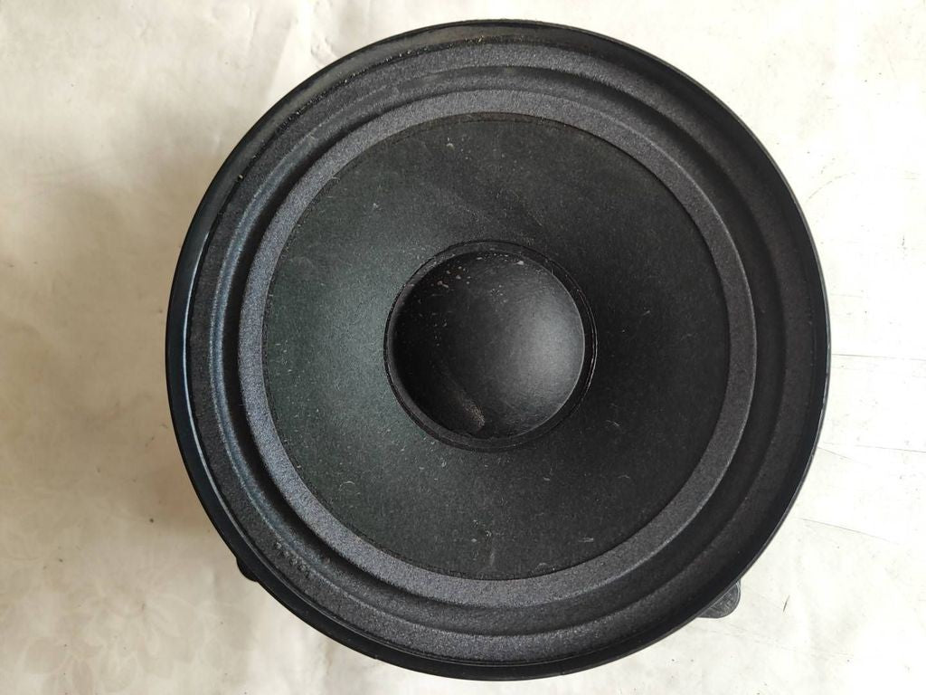 Alfa Romeo 147 JTD 2003 front door speaker 