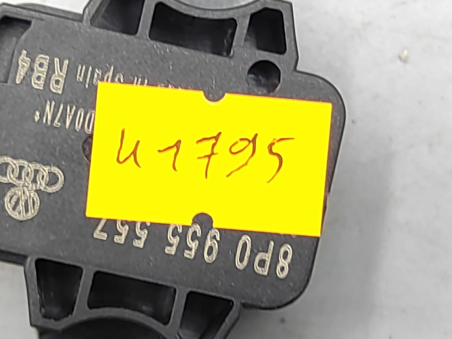 Audi A4 B7 3.0TDI Diesel 2007 Crash Deployment Sensor 8P0955557