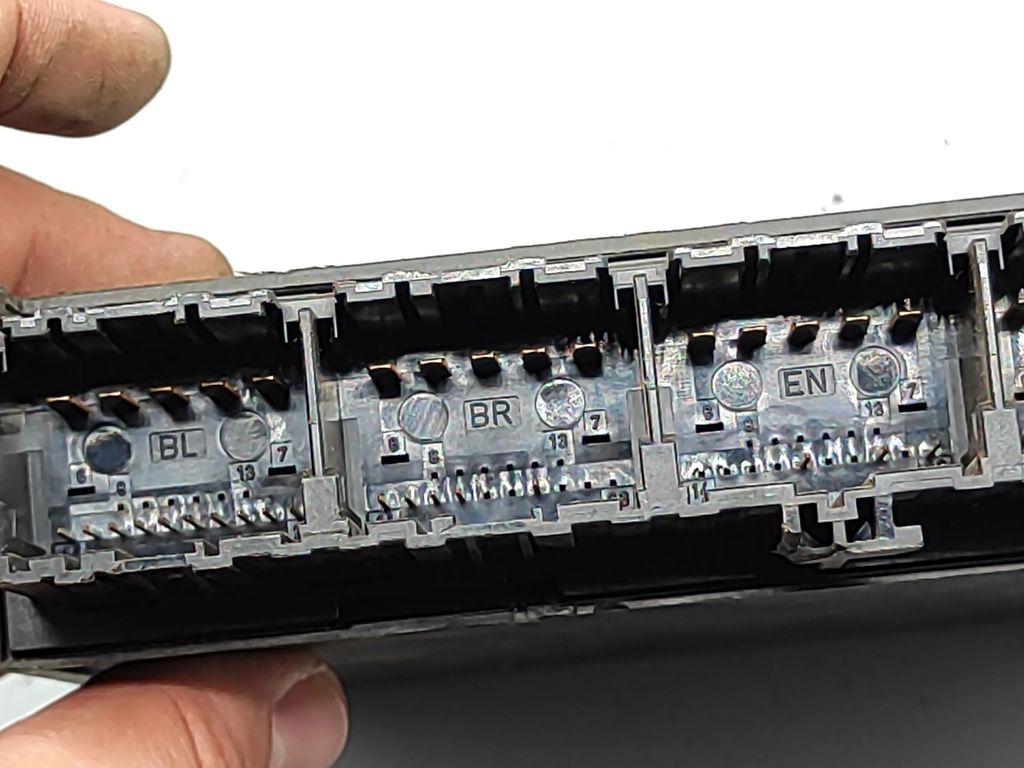 Ford Mondeo Mk III 2002 Comfort convenience body module 1S7T15K600HA 