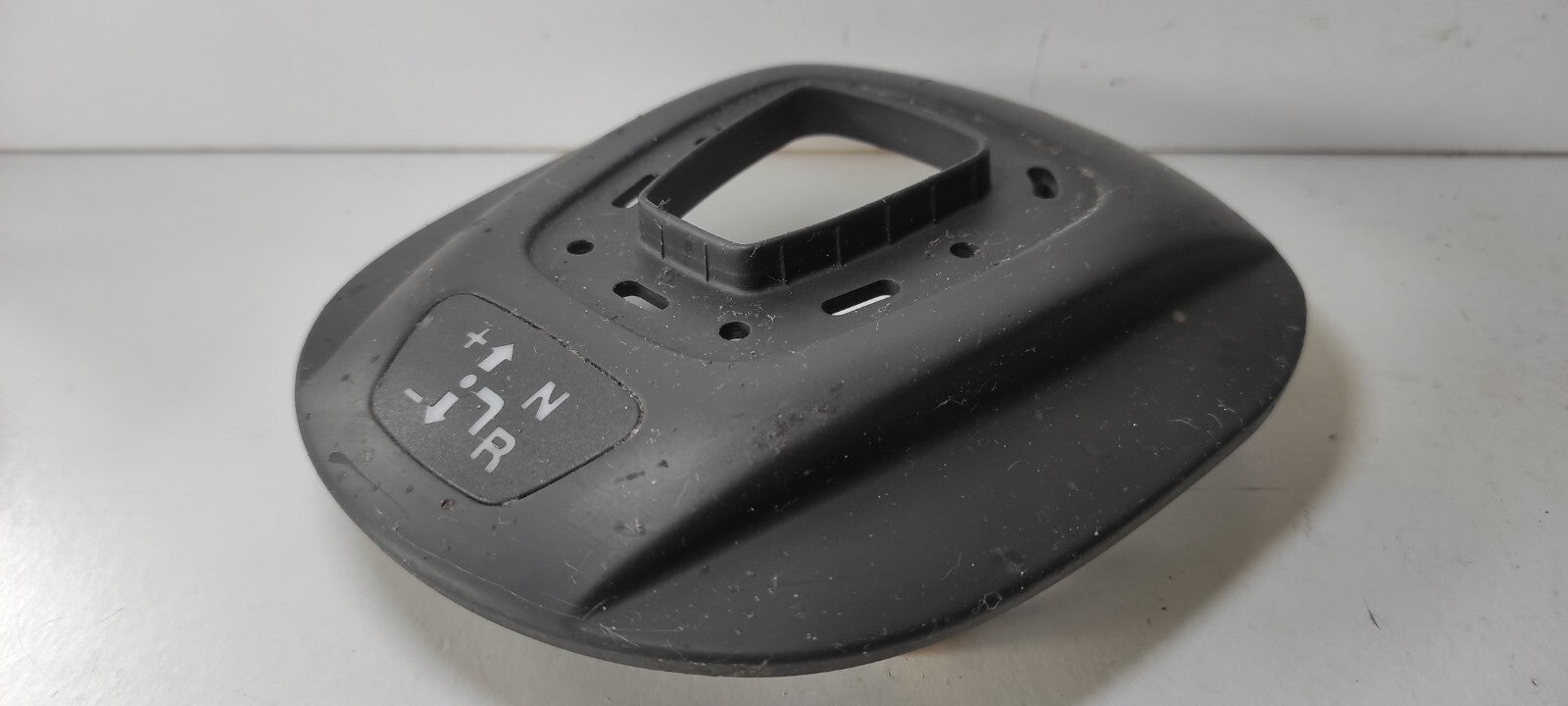 Alfa Romeo 147 2.0TS Selespeed 2003 Front AUTO Gear Shifter Surround Trim