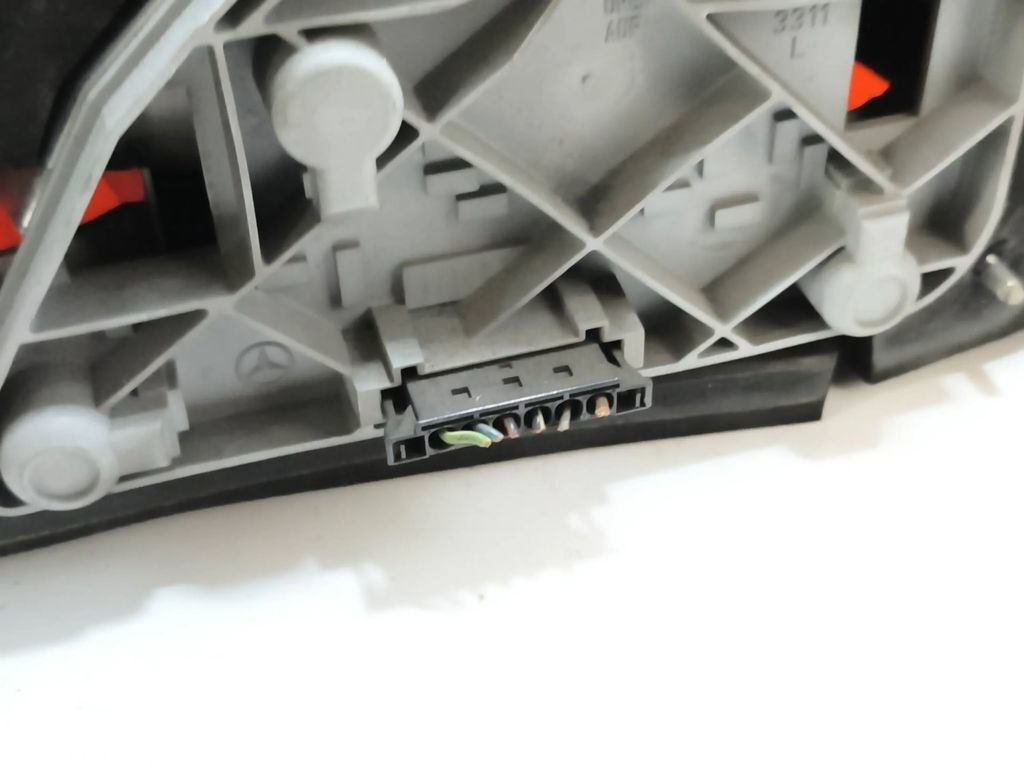 Mercedes-Benz C W203 Saloon 1.8i 2004 LHD rear left side taillight lamp 