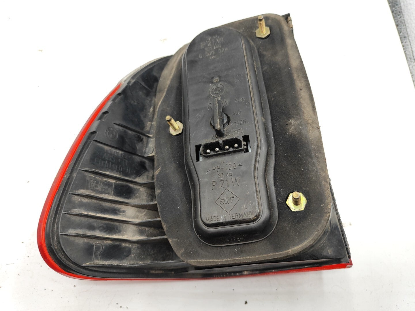 BMW 530 SERIES E39 3.0D 142kW 2002 LHD Rear Right Taillight 6902532