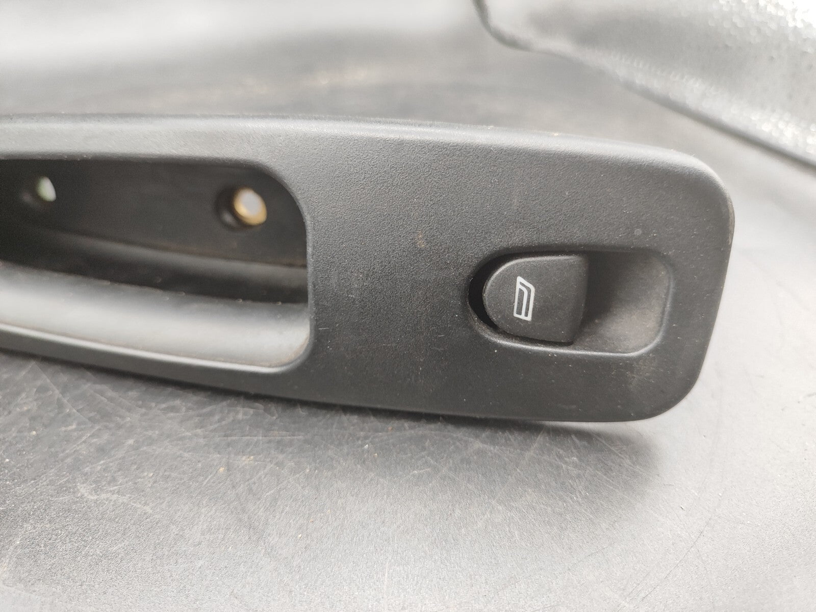 Alfa Romeo 166 2.4JTD 110kW 10V 2003 Electric Window Switch Button 156018358