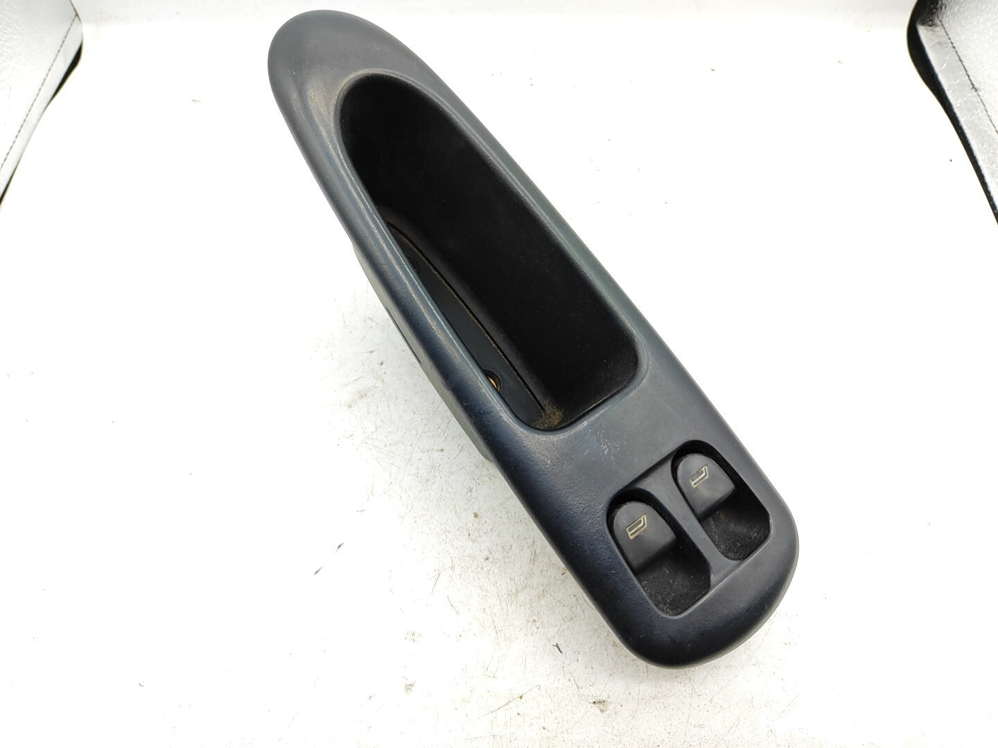 Alfa Romeo 156 1.9JTD 85kW 2001 LHD Front Left Electric Window Switch 156016081