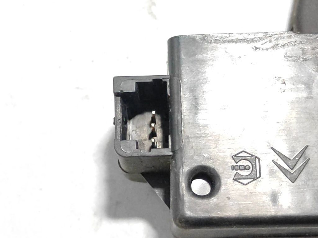 Peugeot 607 2001 Rear Tailgate trunk boot lock catch latch 9646091480 