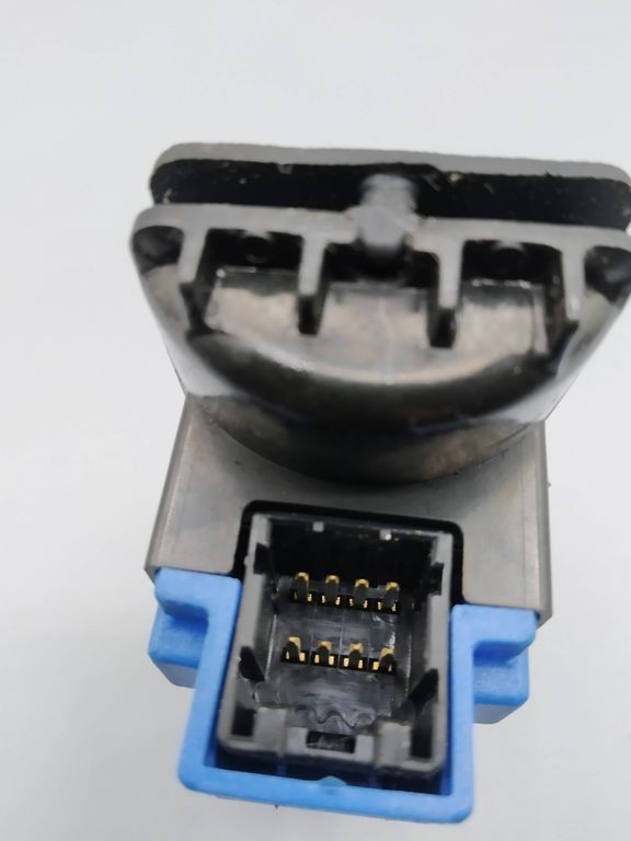 Alfa Romeo 147 2003 Diesel Fuel tank opening switch button 156040104 