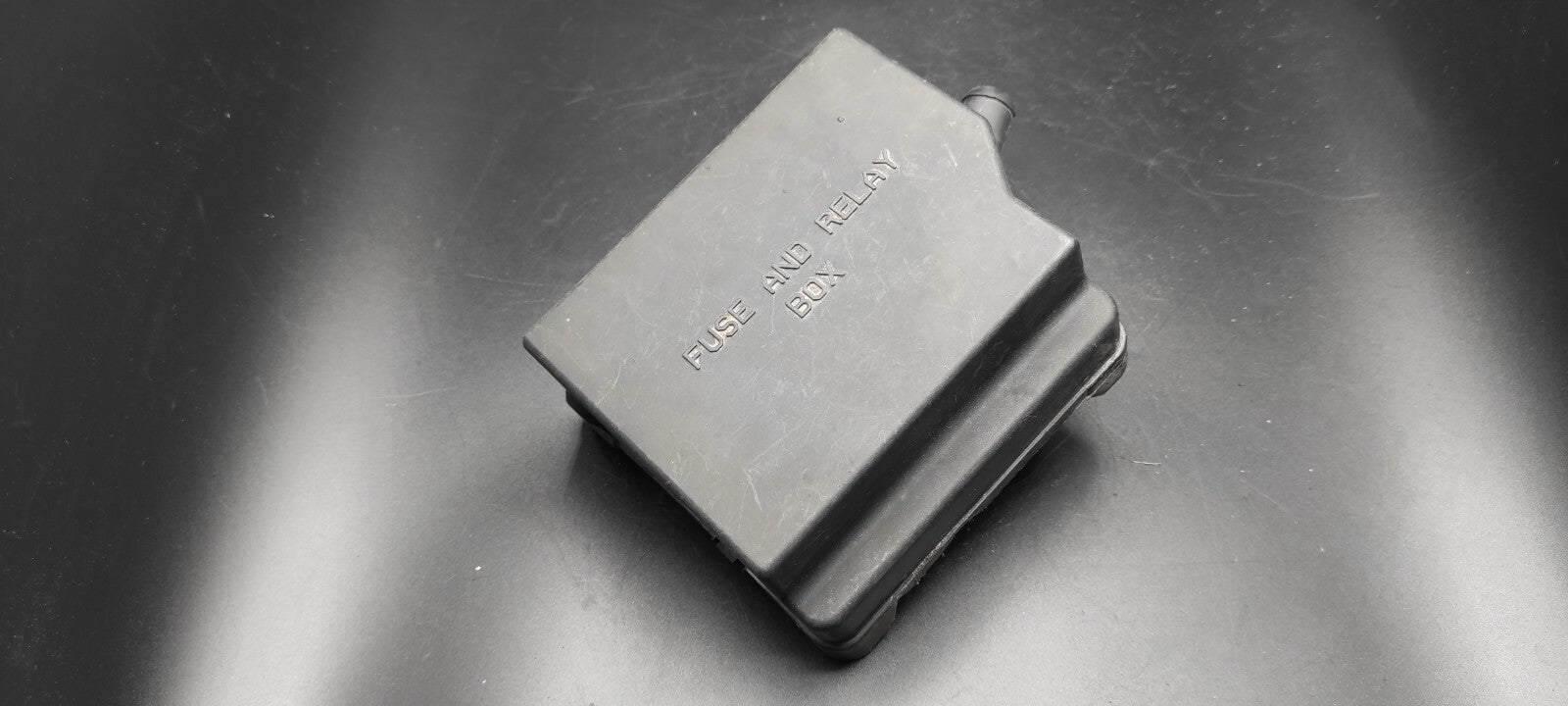 Alfa Romeo 147 1.9JTD 103kW 16V 2003 Diesel Engine Fuse Box Cover Cap