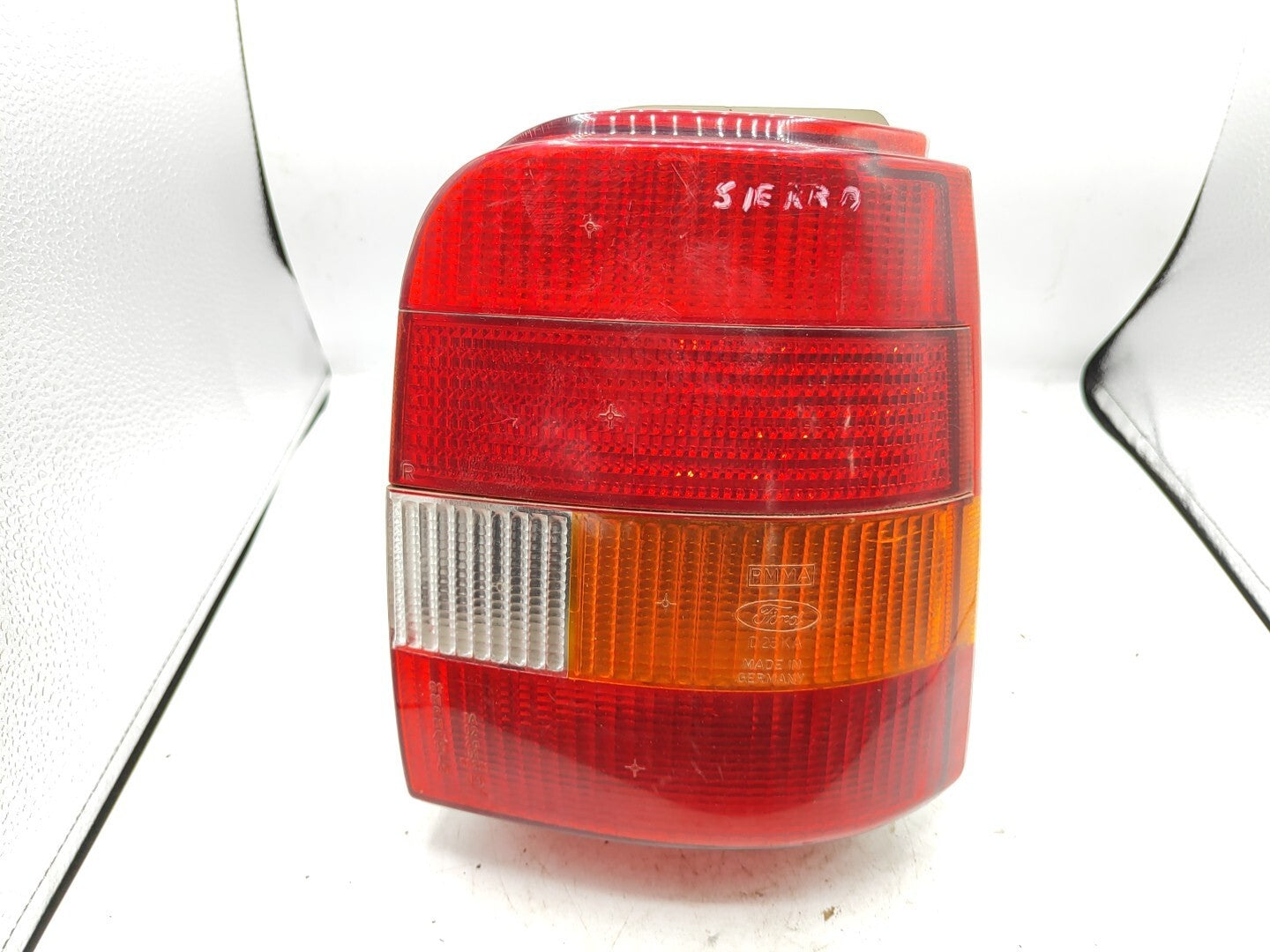 Ford Sierra COMBI 1985 LHD Rear Right Taillight Light 83BG13A602