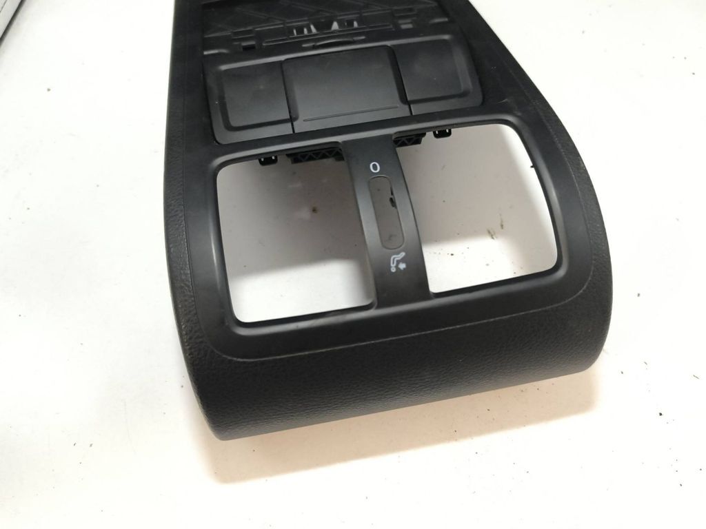 Volkswagen PASSAT B6 2007 Rear center console air vent grill 3C0864298BB 