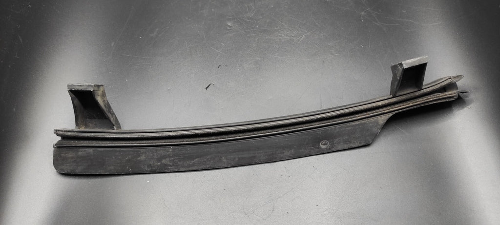 Alfa Romeo 156 2004 Front Left Window Stripe Molding Bracket 606553690