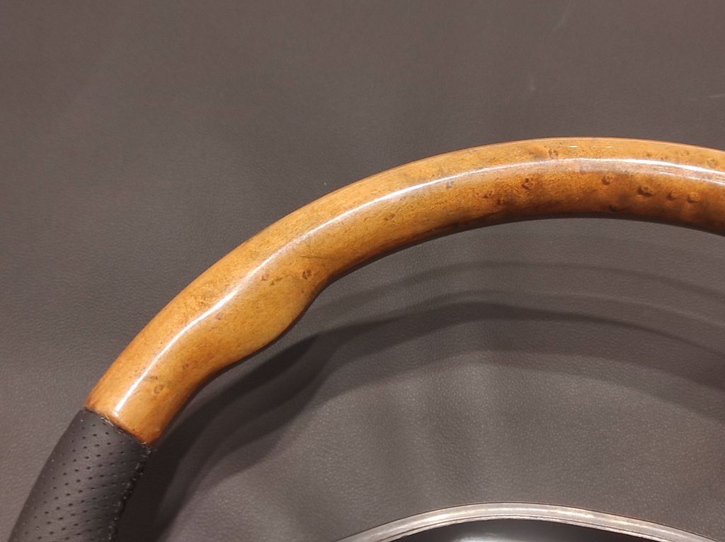 Jaguar S-Type 1999 Steering wheel XR8314K147BAW 