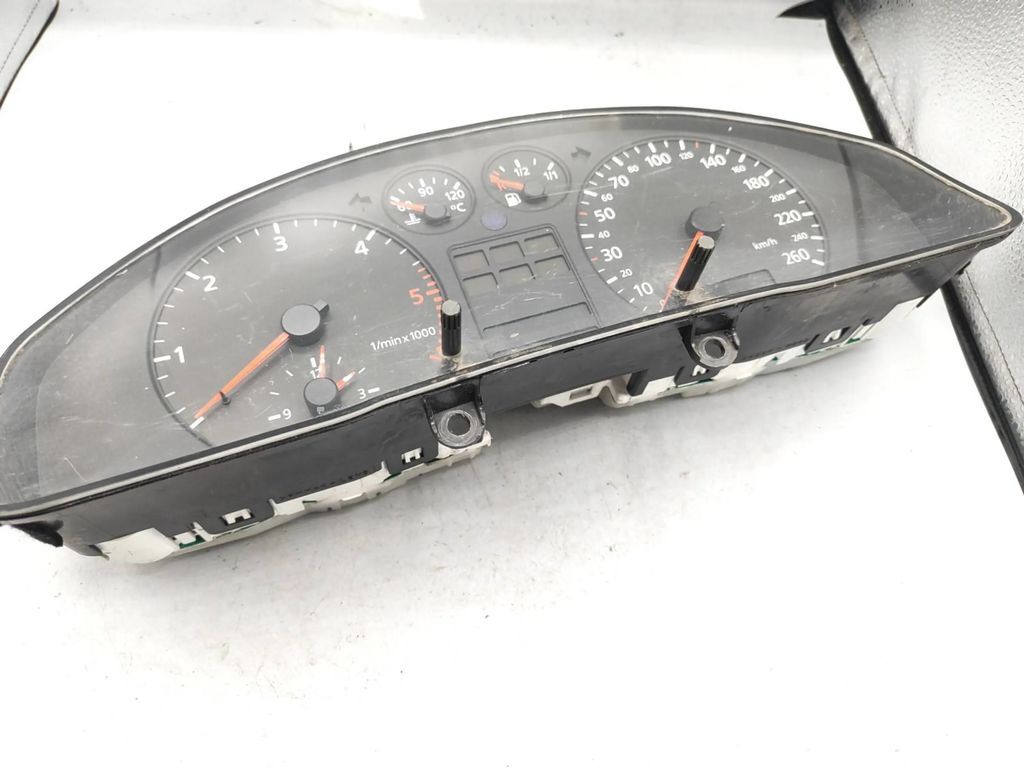 Audi A4 S4 B5 8D TDI 1997 Diesel speedometer instrument cluster 8D0919860E 