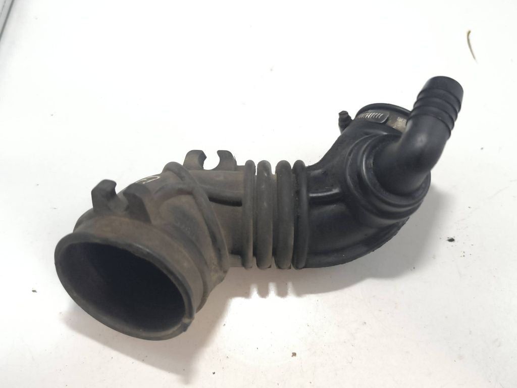 Opel Vectra B 2.0DTI 2001 Diesel air intake hose pipe 90499551 